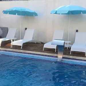 Aral turkuaz Butik Otel Ildır